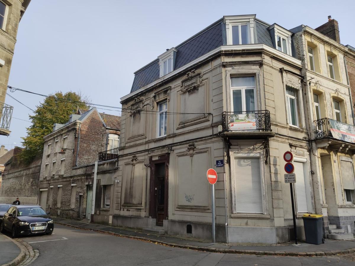 Residence Musee-Home - Centre Ville Valenciennes Exteriör bild